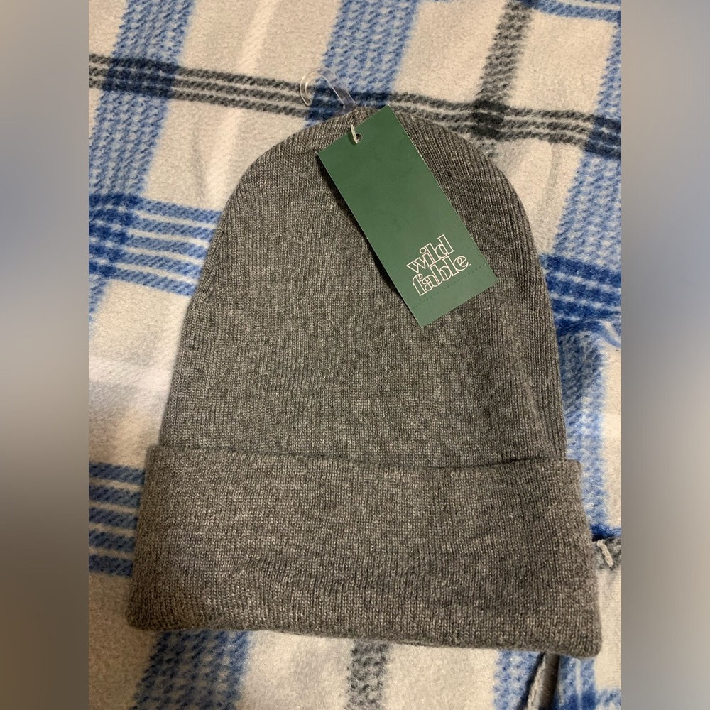 Grey beanie